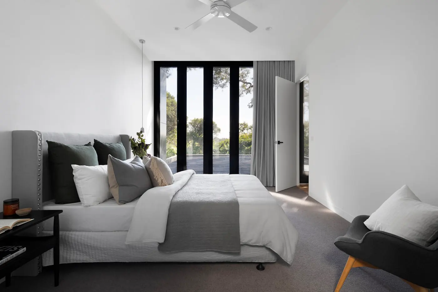 Exterior entry area suitable for a customer-owned wireless camera